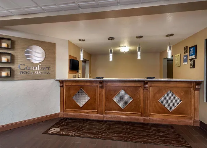 Comfort Inn & Suites Springfield I-44