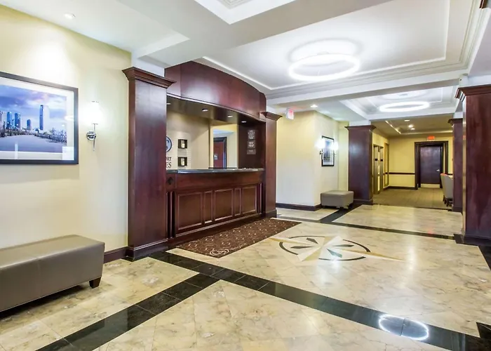 Comfort Suites At Woodbridge