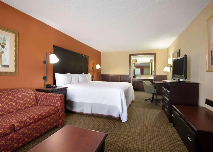 Days Inn By Wyndham Longview South