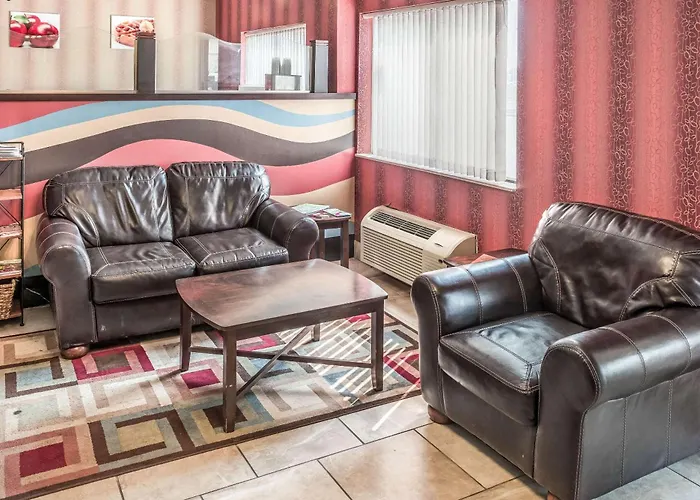 Quality Inn & Suites Mankato East