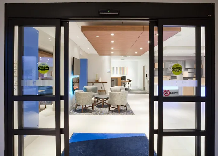 Holiday Inn Express Roseville-St. Paul By Ihg