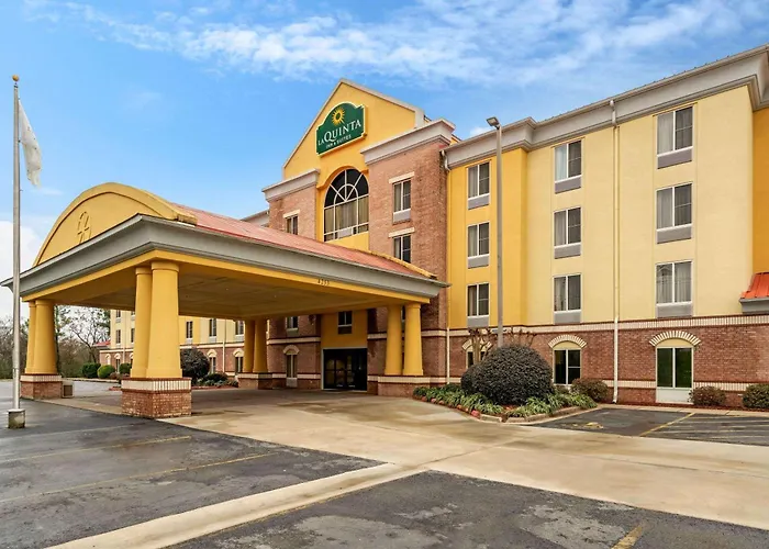 La Quinta By Wyndham Hot Springs