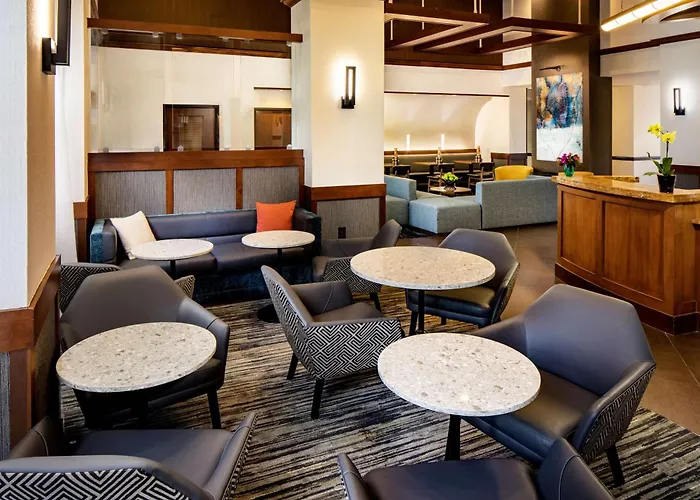 Hyatt Place Roanoke Airport / Valley View Mall