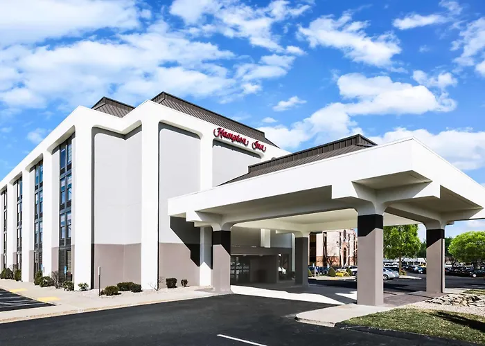 Hampton Inn West Springfield