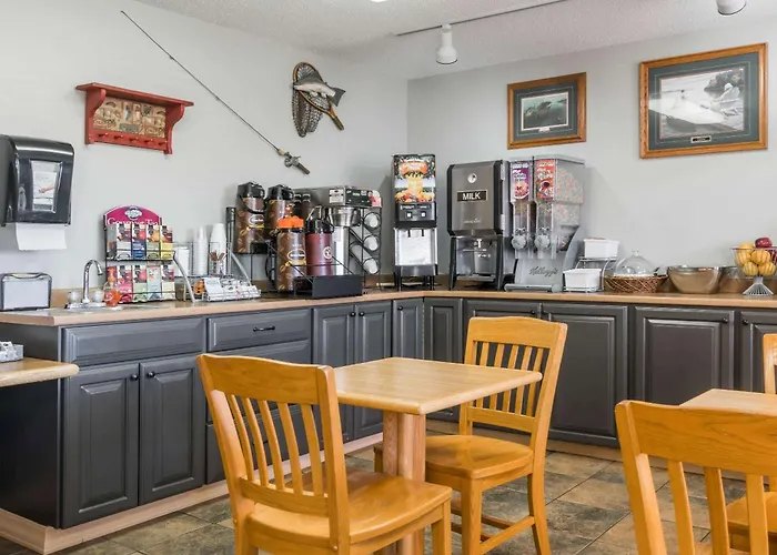 Super 8 By Wyndham Baxter/Brainerd Area