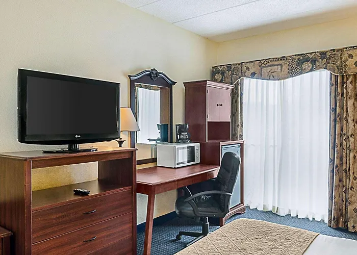 Quality Inn & Suites Worcester