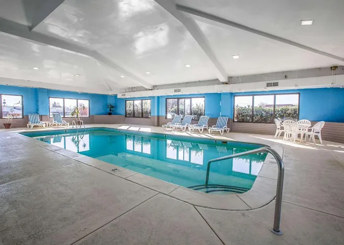 Quality Suites Morristown West
