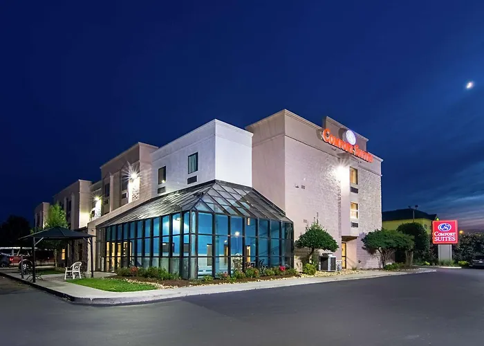 Comfort Suites Knoxville Airport