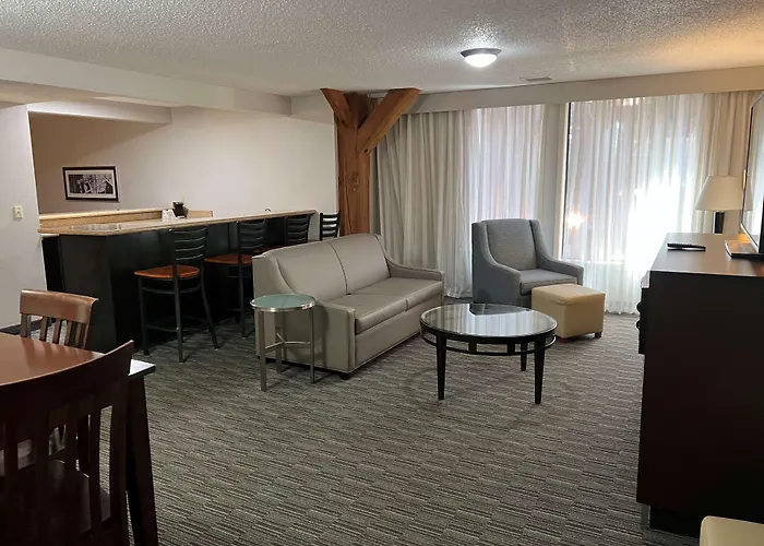 Best Western Plus Como Park Hotel