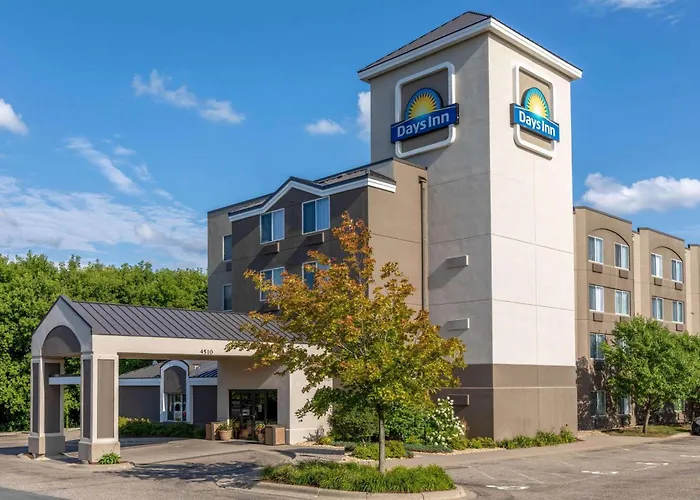 Days Inn By Wyndham Eagan Minnesota Near Mall Of America