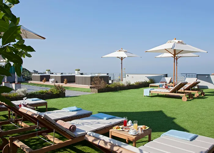 Andris Hotel