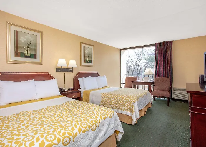 Days Inn By Wyndham College Park