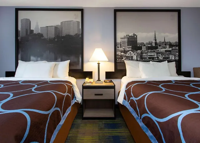 Super 8 By Wyndham Cromwell/Middletown