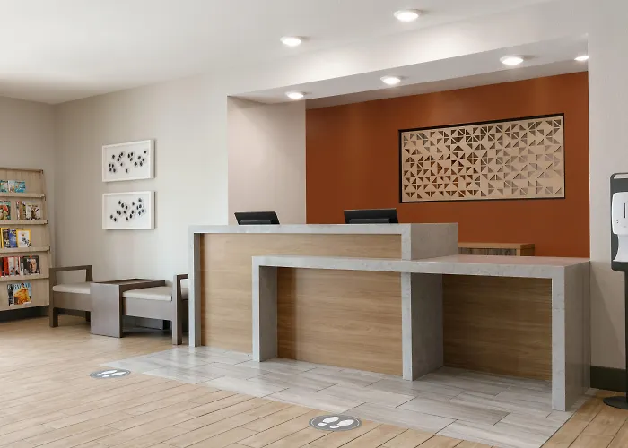 Candlewood Suites Springfield
