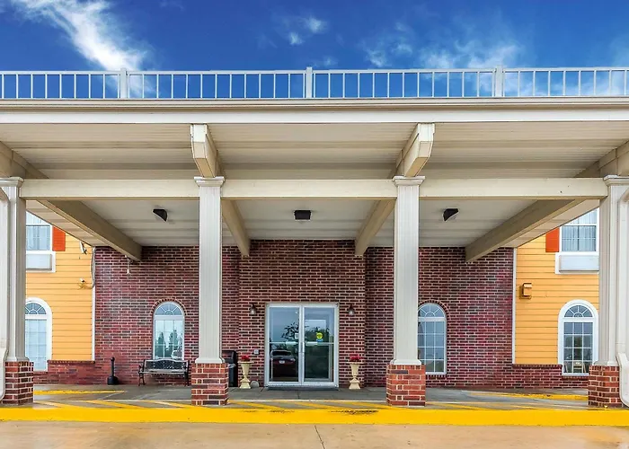 Quality Inn & Suites Chesterfield Village