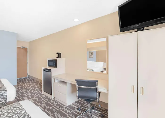 Microtel Inn And Suites Clear Lake