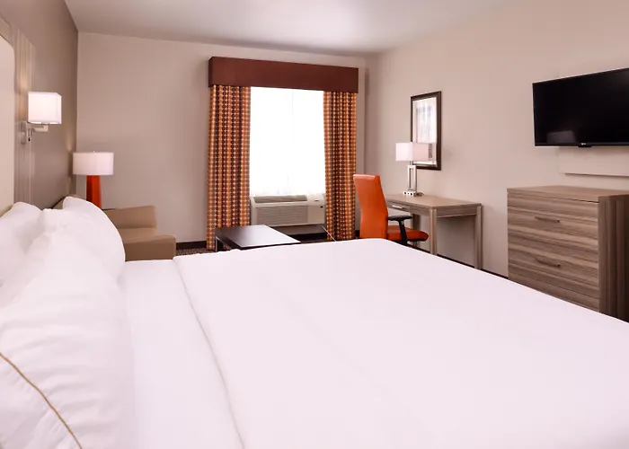 Holiday Inn Express & Suites Williams By Ihg