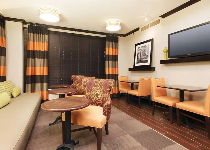 Hampton Inn Overland Park