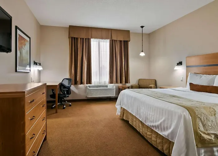 Best Western Plus Chateau Inn Sylvan Lake