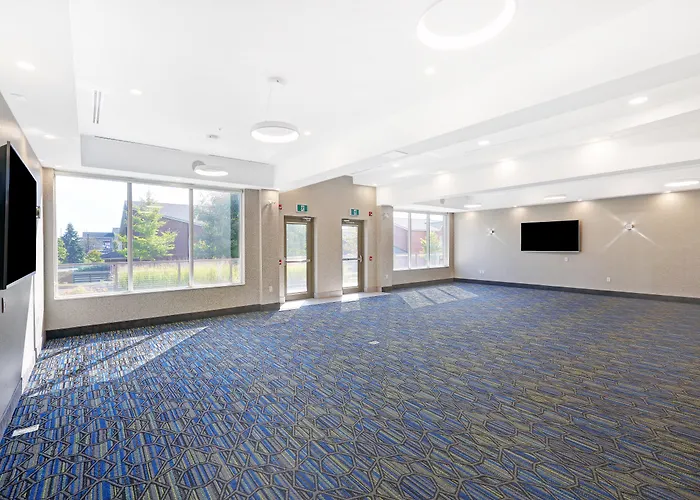 Holiday Inn Express & Suites - Woodstock, On Canada
