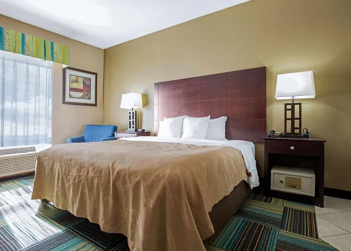 Quality Inn & Suites Arnold - St Louis