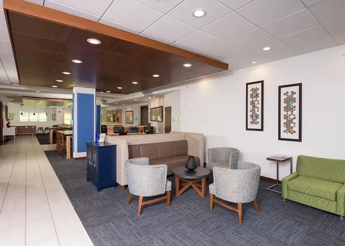 Holiday Inn Express & Suites - Michigan City By Ihg
