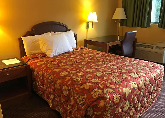 Days Inn By Wyndham York Alabama