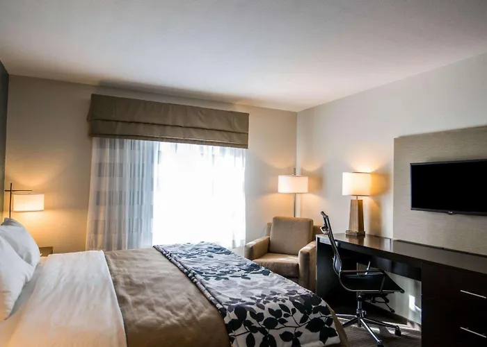 Sleep Inn & Suites Garden City