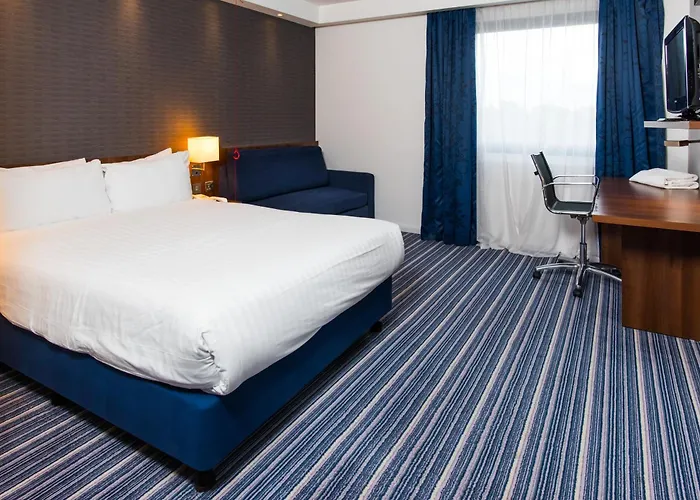 Holiday Inn Express Tamworth By Ihg