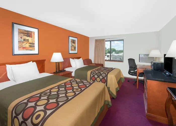 Super 8 By Wyndham Algona