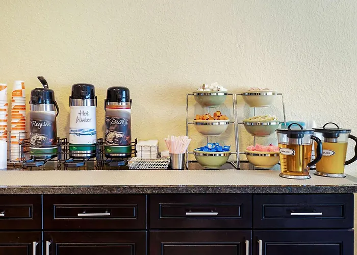 Quality Inn & Suites Robbinsville