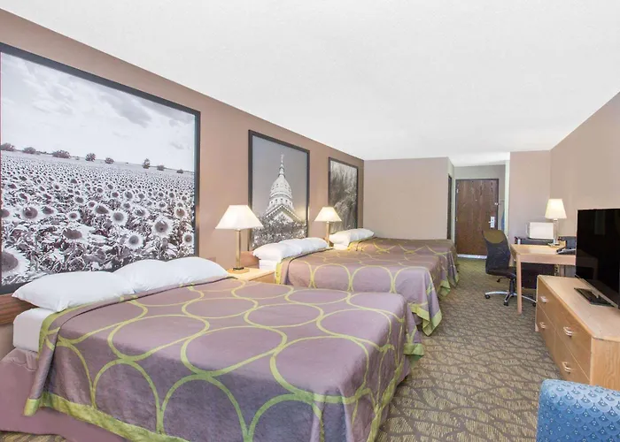 Super 8 By Wyndham Belleville