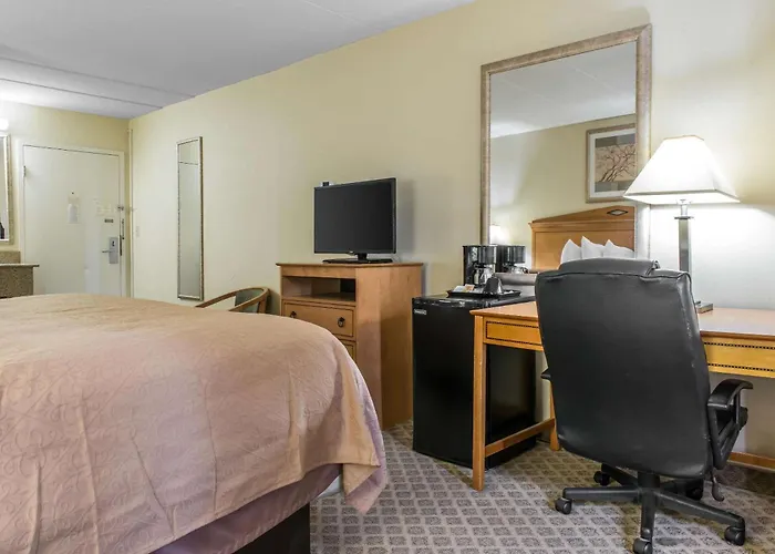 Quality Inn & Suites Fairview - Erie