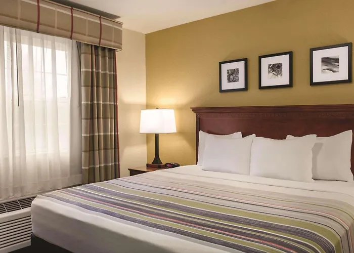 Country Inn & Suites By Radisson, Dakota Dunes, Sd