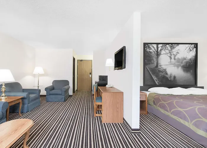Wrangler Hotel Morris