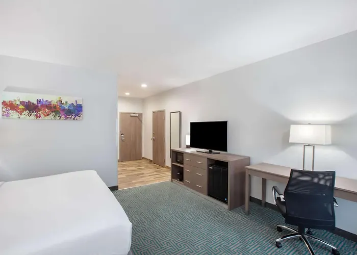 La Quinta By Wyndham Dallas Duncanville