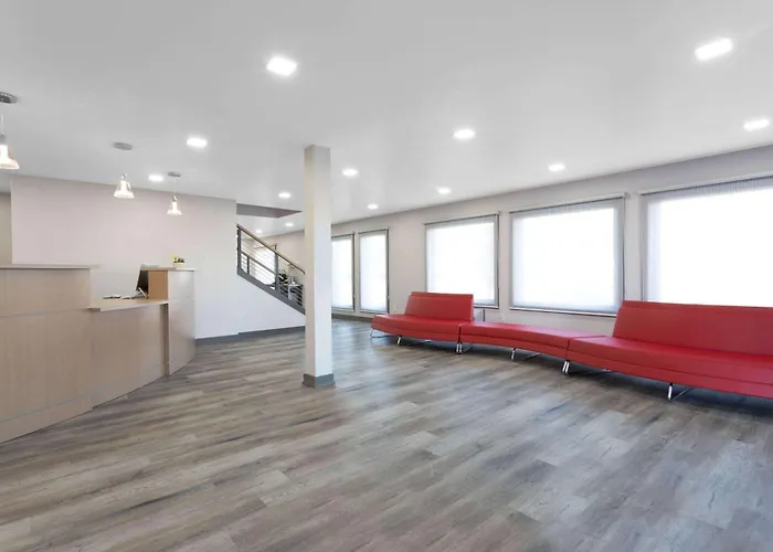 Travelodge By Wyndham Elkhart