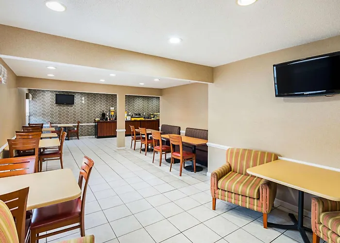 Quality Inn Fairmont