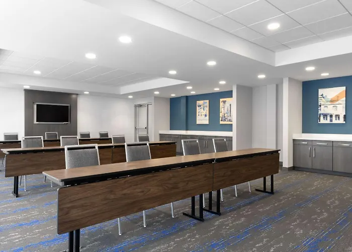 Hampton Inn & Suites St Charles Old Town Area, Mo