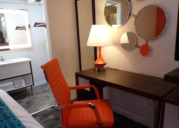 Dover Inn And Suites