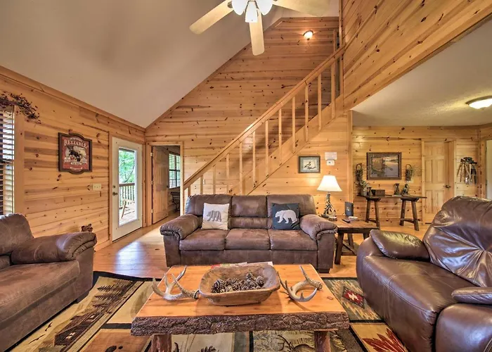 Rustic Young Harris Cabin W/ Fire Pit & Views