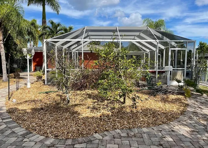Heated Pool Paradise, Gulf Access, Pet Friendly