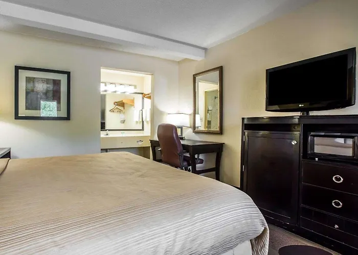 Quality Inn Greenwood Hwy 25