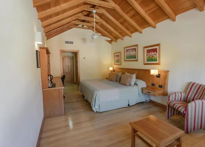 Hotel Y Cabanas Le Village