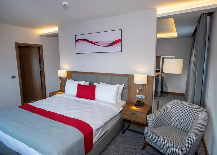 Ramada By Wyndham Izmir Aliaga