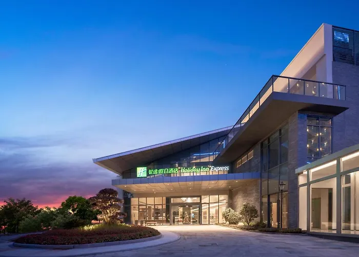Holiday Inn Express Tengchong Hot-Spring By Ihg