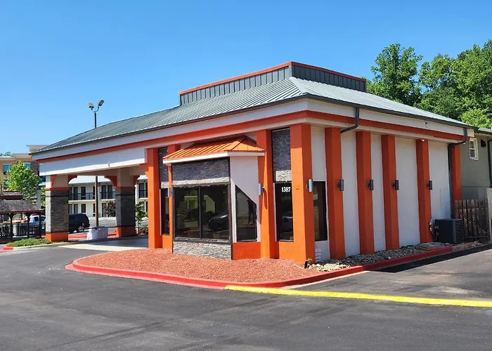 Days Inn By Wyndham Clemson