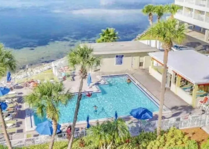 Amazing Waterfront Views Resort, Enjoy Heated Pool & Sunset!