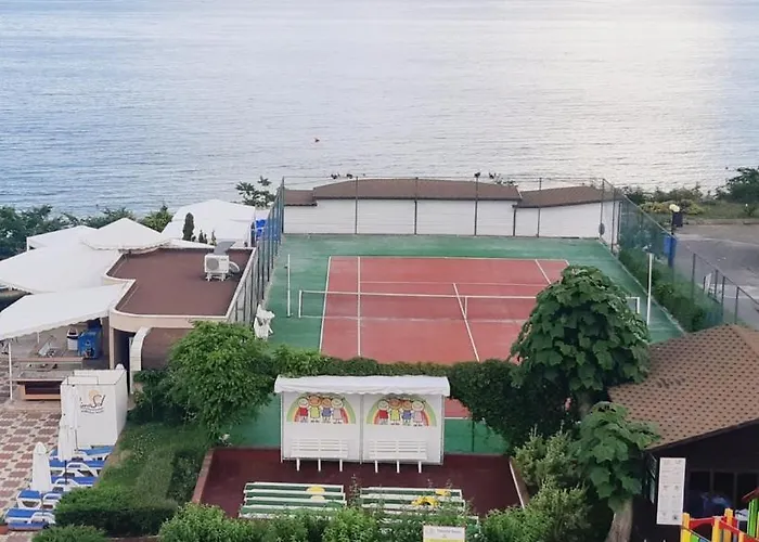 Sineva Beach Hotel