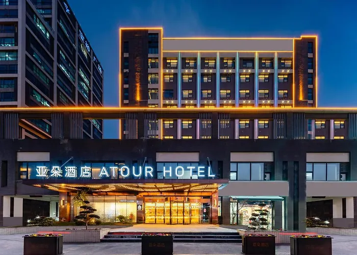 Atour Hotel Kunshan Baoyu Plaza North Changjiang Road